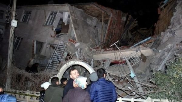 زلزال بقوة 5.6 درجات يضرب  إيران