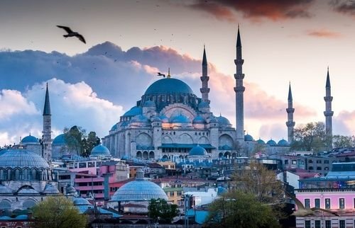 إسطنبول تستقبل مليون سائح في مارس