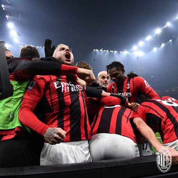 ميلان يحسم ديربي "الغضب" بفوز مثير على إنتر في الدوري الإيطالي