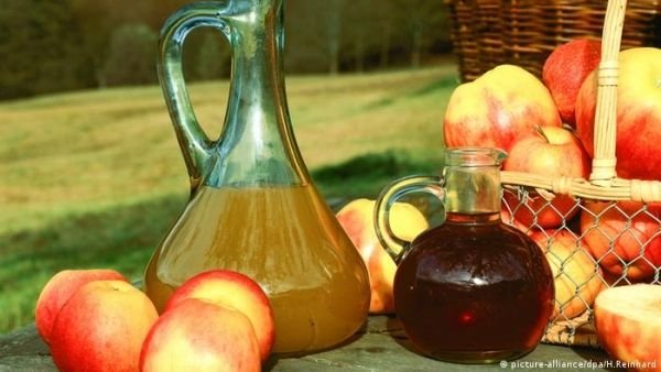 احترس.. خل التفاح علاج منزلي فعال لا يخلو من أعراض جانبية