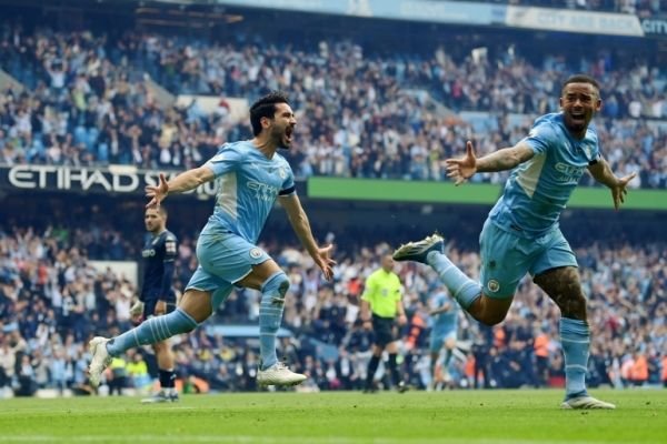 بفارق نقطة عن ليفربول..المان سيتي يخطف بطولة الدوري الإنجليزي في 6 دقائق