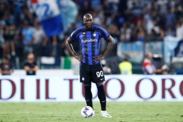 إنتر ميلان يجتاز عقبة كريمونيزي بثلاثية في الدوري الإيطالي