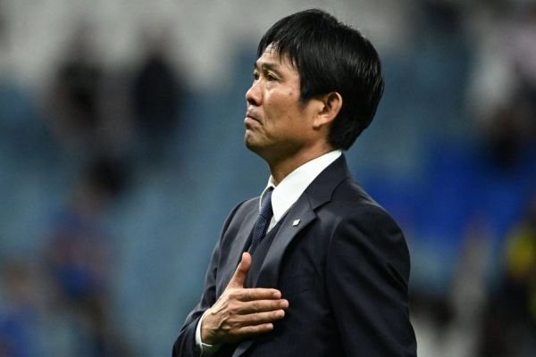 اليابان تكافئ مدرب المنتخب مورياسو بتمديد عقده حتى 2026