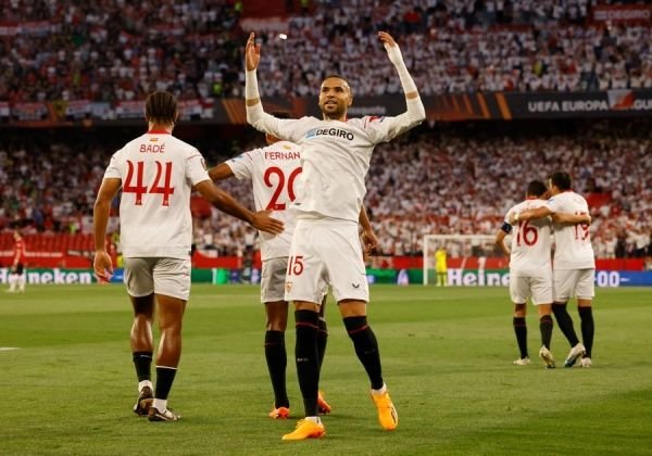 إشبيلية يقصي الشياطين ويقبض على بطاقة نصف النهائي  بالدوري الأوروبي