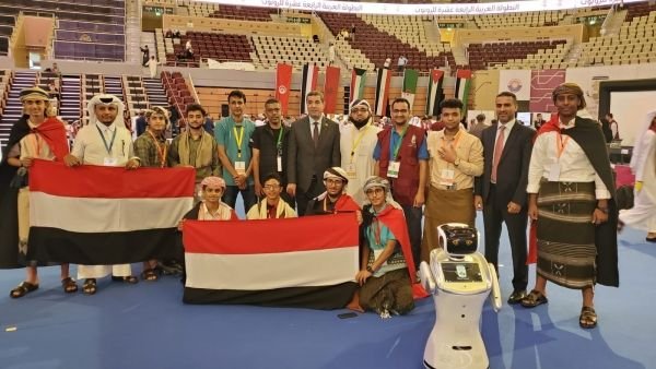 فريق يمني يشارك في البطولة العربية للروبوت بالدوحة