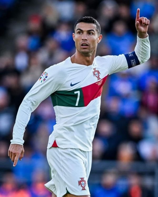 رونالدو يقود البرتغال للفوز في تصفيات يورو 2024