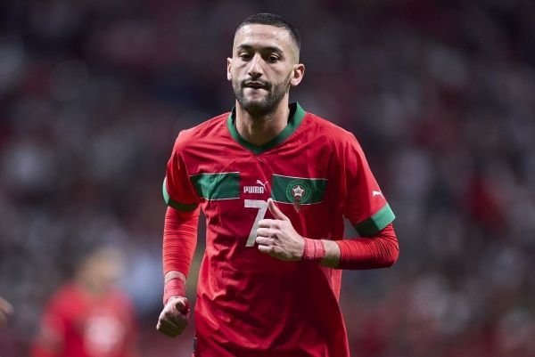 المغربي حكيم زياش في تركيا للتفاوض مع نادي غالاطة سراي