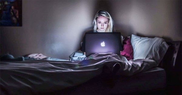 كيف تؤثر عاداتك المسائية على صحتك وطول عمرك؟