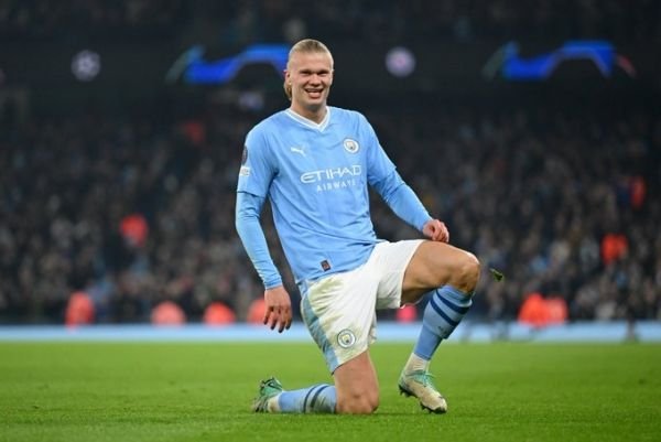 السيتي يقلص الفارق مع ليفربول بفوز على برينتفورد بالدوري الإنجليزي
