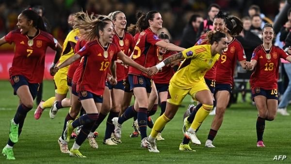 إسبانيا تهزم فرنسا وتحرز لقب دوري الأمم الأوروبية للسيدات