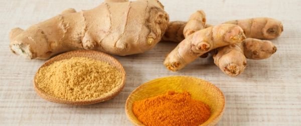 الكركم والزنجبيل: فوائدهما ومخاطرهما