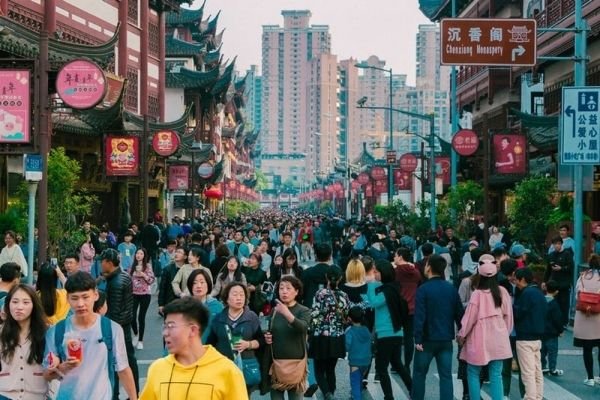 انخفاض عدد سكان الصين للعام الثالث على التوالي