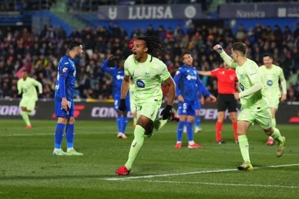 برشلونة يواصل نزيف النقاط ويتعادل مع خيتافي في الدوري الإسباني