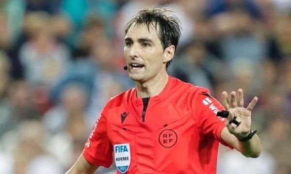 ريال مدريد يهدد بالانسحاب أمام برشلونة بنهائي كأس الملك