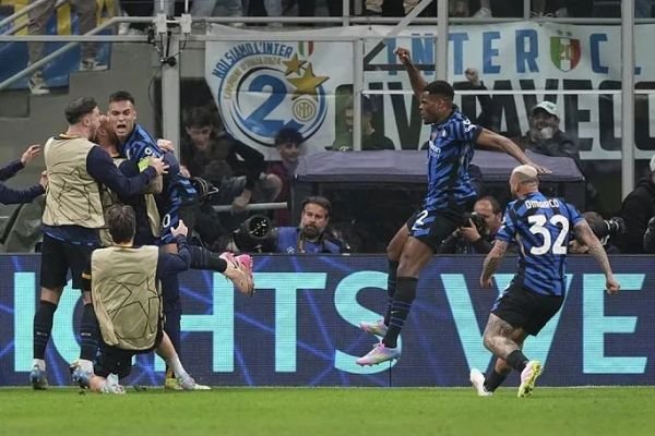 بعد مباراة مجنونة.. إنتر إلى نهائي دوري أبطال أوروبا على حساب العملاق برشلونة