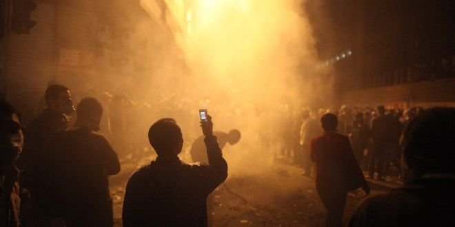 حتَّى لا يخدعك الإعلام... إليك دليل المحترفين للتحقُّق من المعلومات على الإنترنت