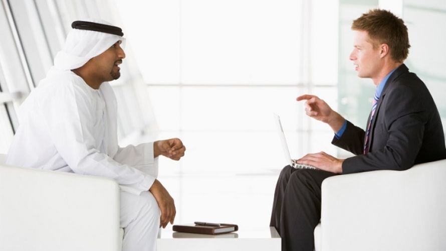 لماذا نكون أكثر حرية حينما نتحدث اللغة الأجنبية؟