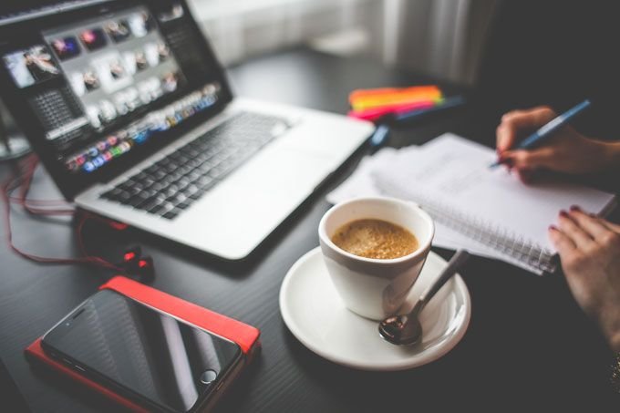 خطط الثراء الرقمية: النشر المرئي عبر اليوتيوب