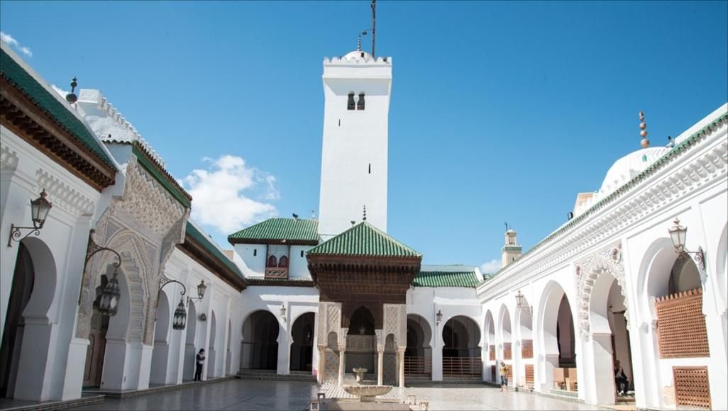 فاطمة الفهري ومسجد القرويين.. قصة بناء تروي رحلة تحول الجوامع لجامعات