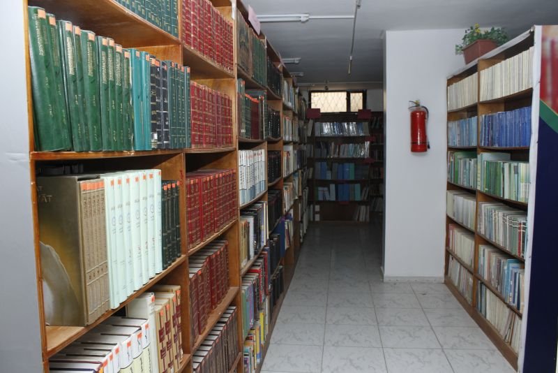 المكتبة