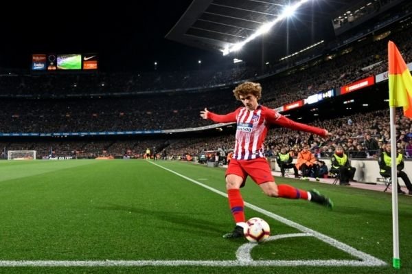 أتلتيكو مدريد سيرفع قضية تعاقد برشلونة مع غريزمان الى الفيفا