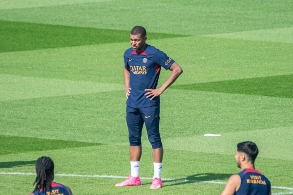 332 مليون دولار.. الهلال السعودي يقدم عرضا لضم مبابي وسان جرمان يؤكد