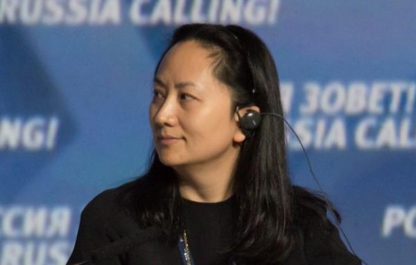 اعتقال مسؤولة بشركة "هواوي" يشعل أزمة دبلوماسية صينية أمريكية - صحيفة الجامعة