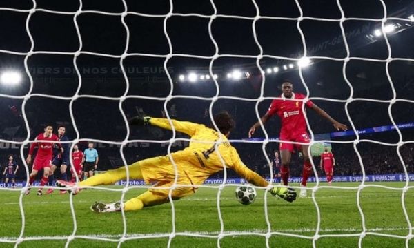 ليفربول يهزم سان جيرمان ويدنو من دور الثمانية لدوري أبطال أوروبا - صحيفة الجامعة