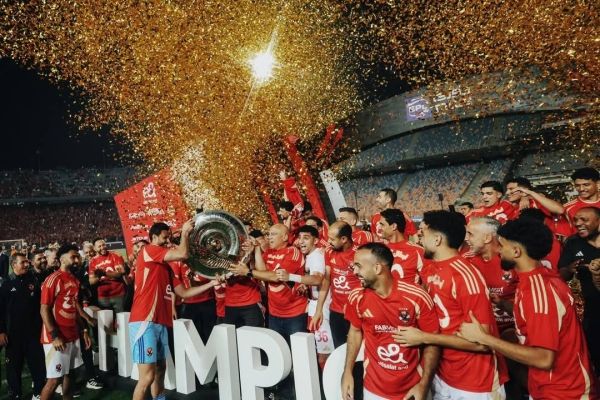 الأهلي بطلاً للدوري المصري للمرة الـ45 بفوز ساحق على فاركو - صحيفة الجامعة