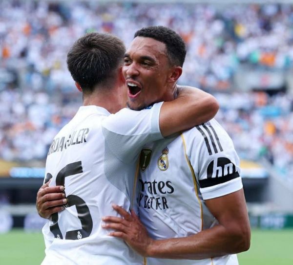 ريال مدريد يصالح جماهيره بثلاثية نظيفة في شباك باتشوكا بكأس العالم للأندية - صحيفة الجامعة