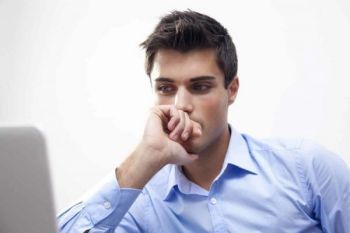 سبعة أطعمة تساعدك في التغلب على القلق