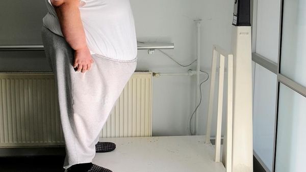 10 أسباب رئيسية للسمنة وزيادة الوزن - صحيفة الجامعة