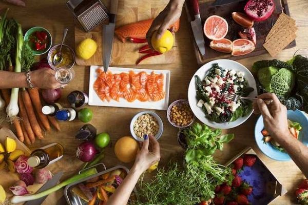 تعرف على الأطعمة تشعرك بالدفء في الشتاء وماهي فوائدها؟ - صحيفة الجامعة