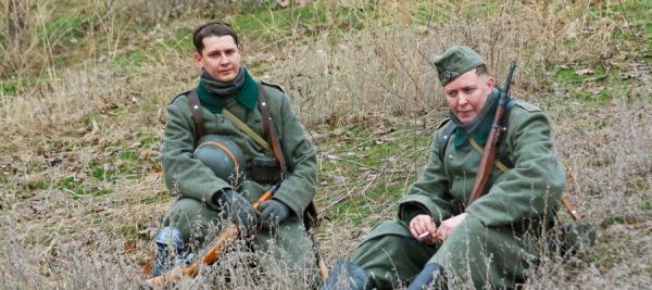 تعرف على التنظيم السرّي النازي في ألمانيا الذي يؤمن بنهاية المجتمع، ويخزن الأسلحة لحين ساعة الصفر - صحيفة الجامعة