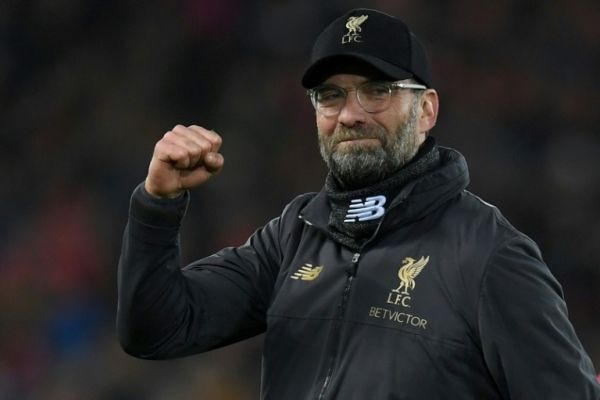 كلوب يعد جماهير ليفربول بالتتويج بـ"الدوري الانجليزي" في الموسم المقبل - صحيفة الجامعة