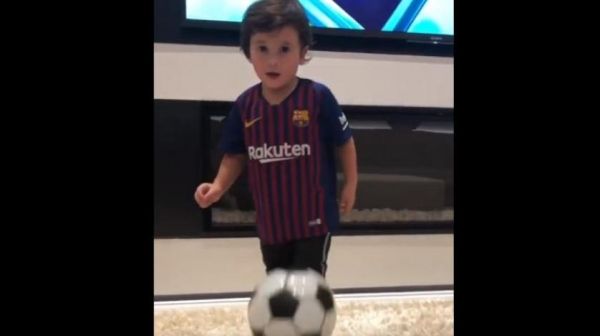 نجل ميسي على خُطى والده في تسديد الأهداف (فيديو) - صحيفة الجامعة