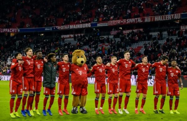 زلزال بايرن ميونيخ  يدمر شتوتغارت يقلص الفارق مجددا عن دورتموند - صحيفة الجامعة