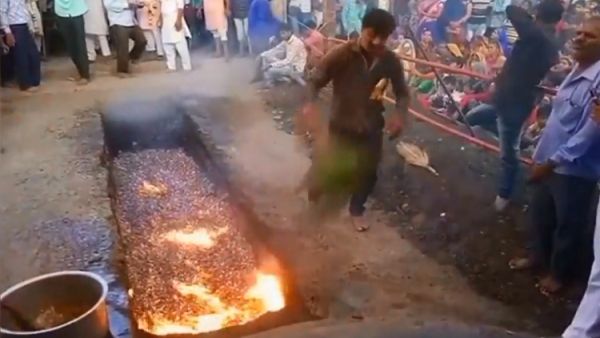 شاهد - سقوط فتاة في حفرة من الجمر المتقد - صحيفة الجامعة