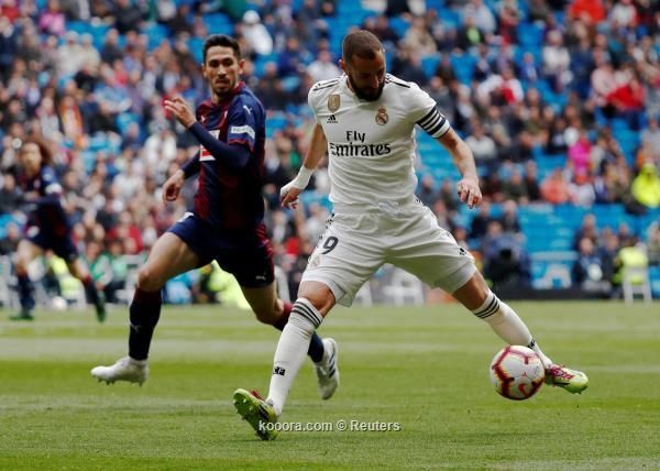 ريال مدريد يقلب الطاولة على إيبار بثنائية بنزيما - صحيفة الجامعة