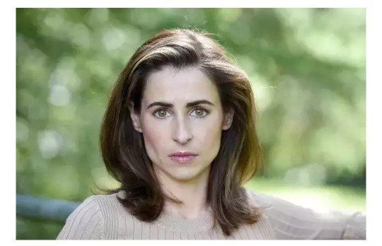 أصبحت ترتدي ملابس الأطفال.. امرأة جوَّعها زوجها 12 عاماً لإنقاص وزنها - صحيفة الجامعة