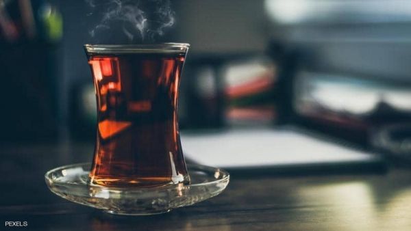 شرب كوب شاي يمكن أن يعزز قوة المخ ويحسن أداء المهام - صحيفة الجامعة
