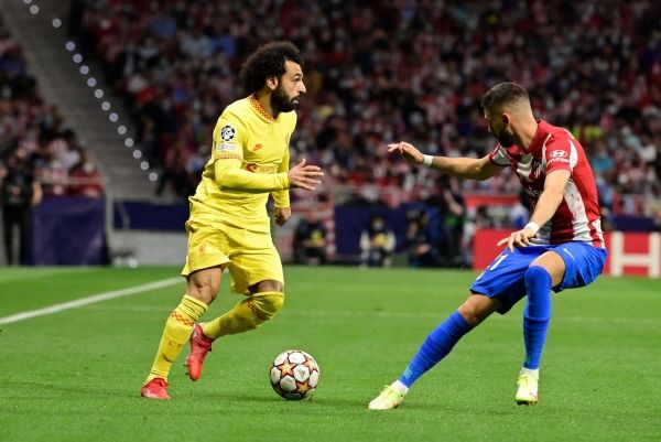 صلاح يقود ليفربول لهزيمة أتلتيكو في معقله وأياكس يسقط دورتموند برباعية - صحيفة الجامعة