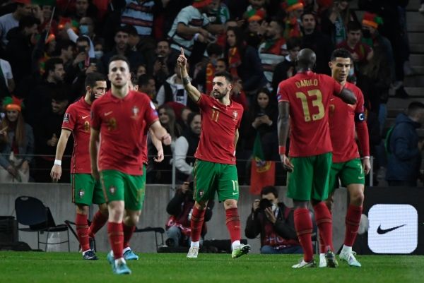 البرتغال تنهي مغامرة مقدونيا الشمالية وتتأهل وبولندا تحسم الصعود - صحيفة الجامعة