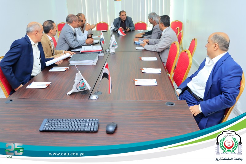 The Higher Education Committee for the Evaluation of Postgraduate Programs visits Queen Arwa University